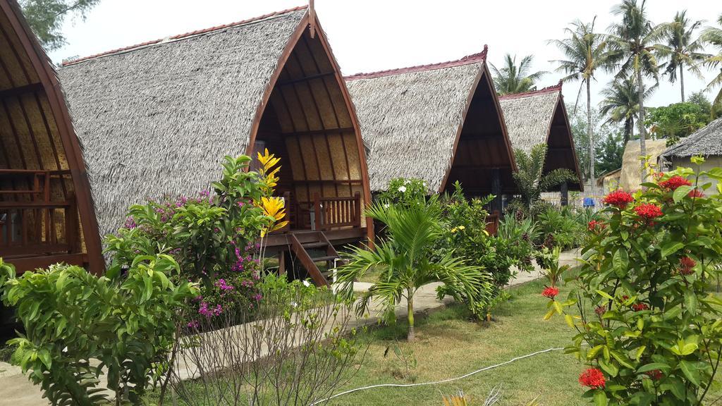 Rose Bungalow Hotel Pemenang Exterior photo