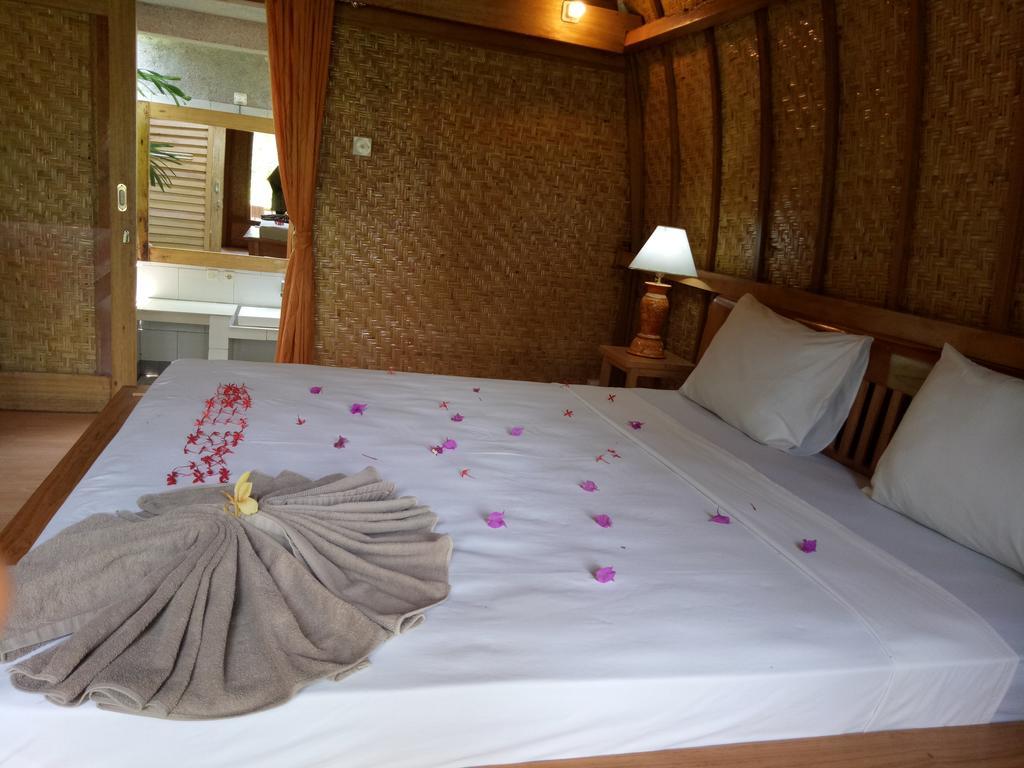 Rose Bungalow Hotel Pemenang Exterior photo