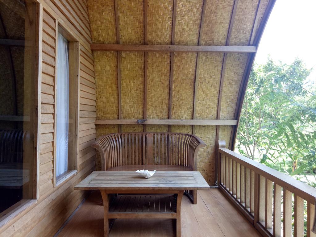 Rose Bungalow Hotel Pemenang Exterior photo